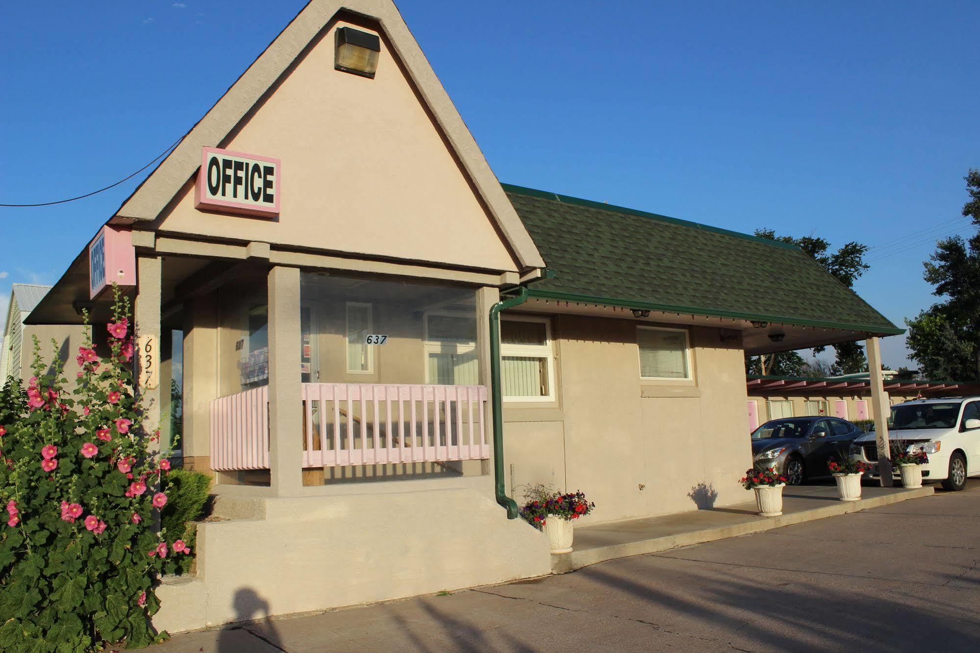 Safari Inn Лаймн Екстер'єр фото