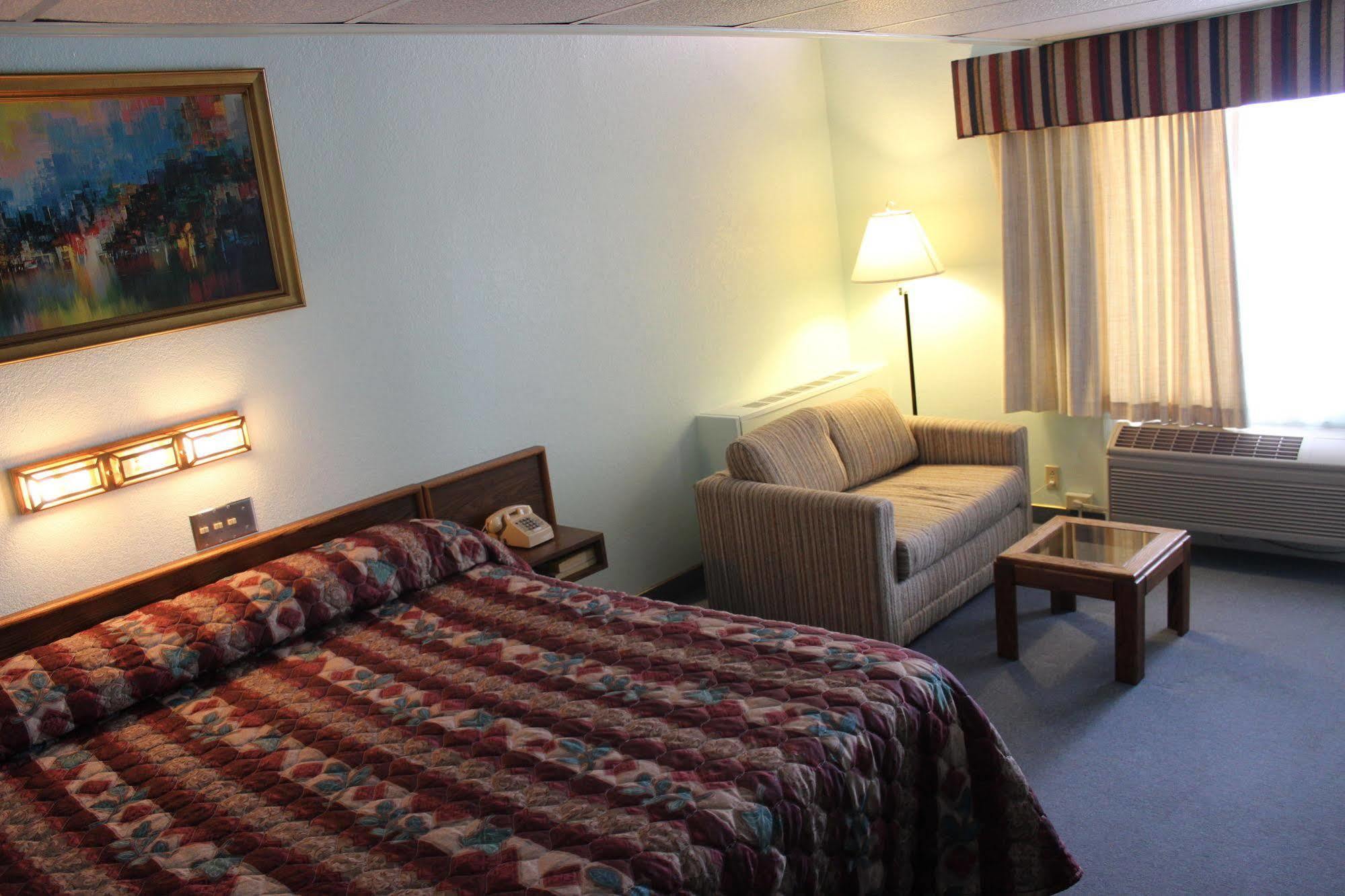 Safari Inn Лаймн Екстер'єр фото